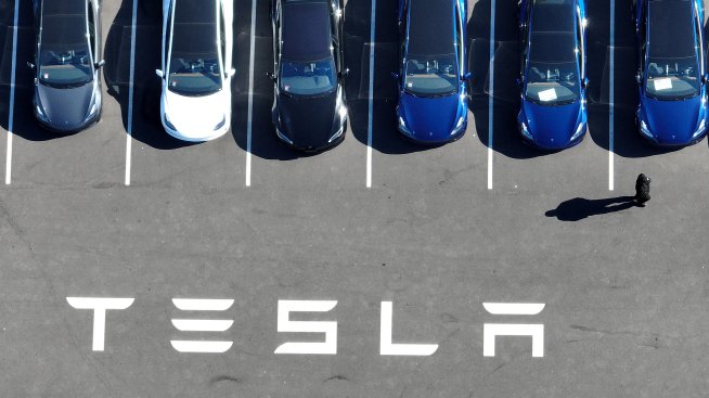 Пазарната капитализация на Tesla падна под 500 млрд. долара