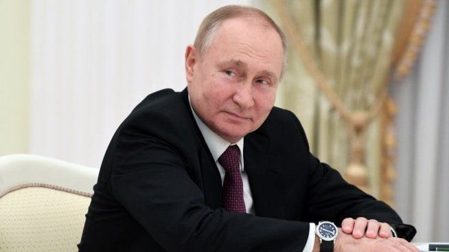Как Путин предизвиква Запада и защо може и да успее?