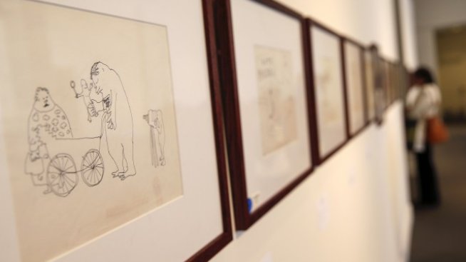 Sotheby's продаде 89 творби на Джон Ленън на търг