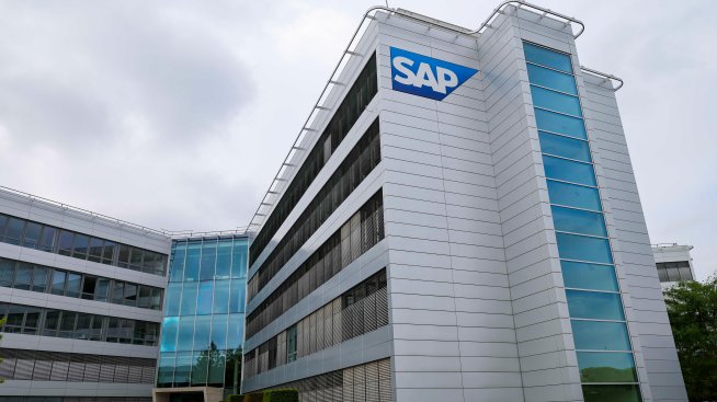 Новата бонусна система на SAP възнаграждава слаби ръководители