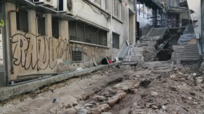 Какво беше открито при ремонта на ул. "Малко Търново" в София?