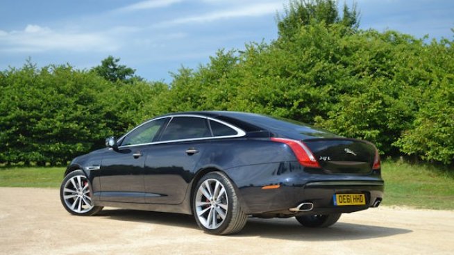 Jaguar пуска нов електрически Daimler