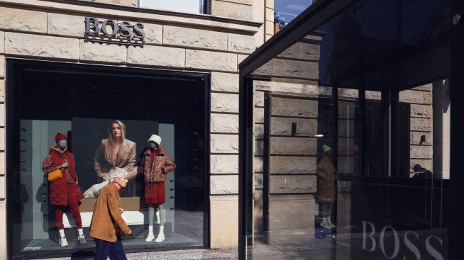 Собственикът на Sports Direct увеличи дела си в Hugo Boss до 48%