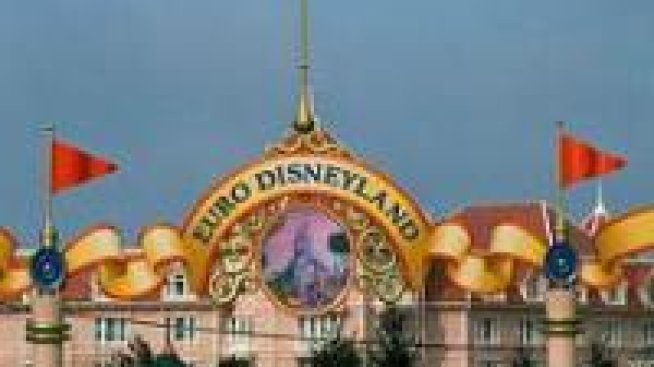 Euro Disney намали годишната си загуба благодарение на по-малки разходи