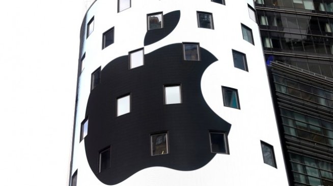 Руски регулатор разследва Apple след жалба от Kaspersky Lab
