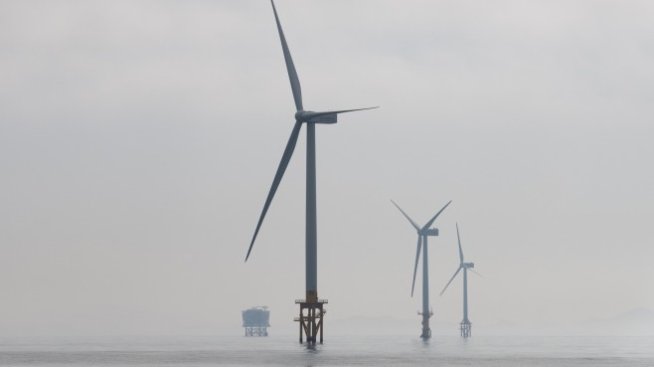Мегасделка за най-големия в света офшорен вятърен парк