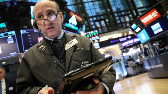 Dow отчита ръст от над 240 пункта на фона на отчетите на Apple и Boeing*