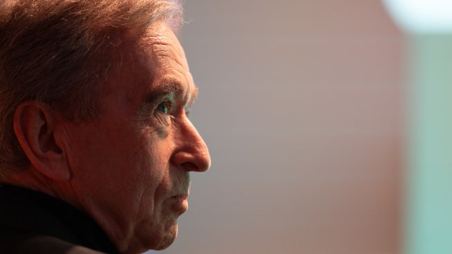 Богатството на милиардерите от сектора на луксозните стоки се топи заради охладения пазар