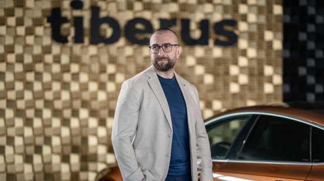 Tiberus комбинира национална експанзия с изграждане на управленска структура