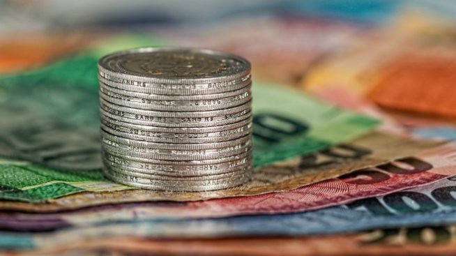 От какво зависи ръстът на заплатите?