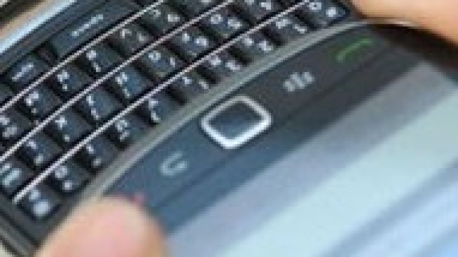 BlackBerry 9800 в отговор на iPhone