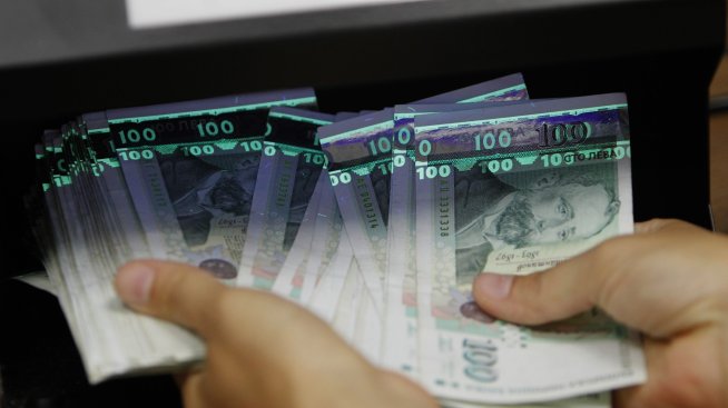 Дългът на България за 2023 г. расте леко до 23% от БВП