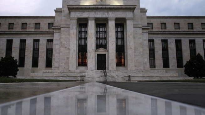 Фед въвежда нови инструменти за по-добър контрол над сенчестото банкиране