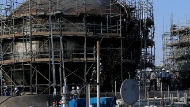 Цените на петрола остават стабилни на фона на слабия ръст на БВП в Китай*