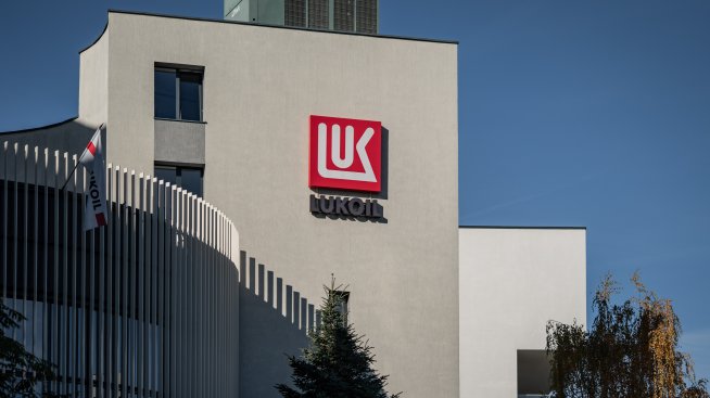 САЩ подкрепят плана на Ирак да прехвърли активите на „Лукойл“ на американска фирма