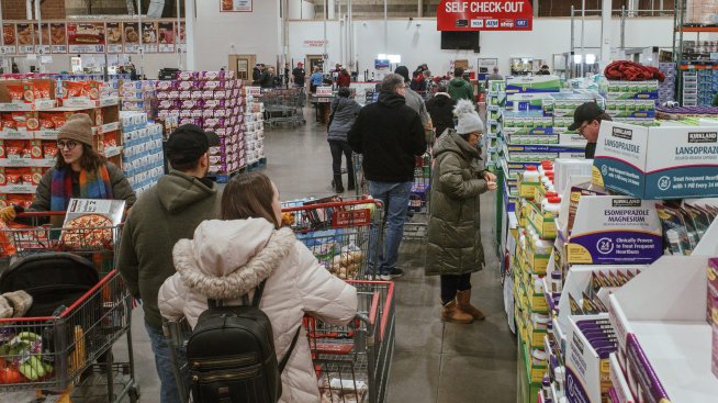 Потребителското доверие в САЩ неочаквано се покачва до шестмесечен връх