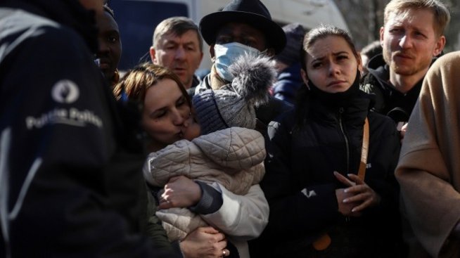 Обмислят подкрепа за работодатели, които наемат украински граждани