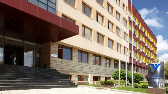От днес ВУЗФ вече е Университет по застраховане и финанси