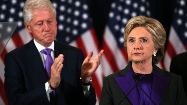 Клинтън: Тръмп ще е нашият президент и трябва да го приемем с отворено съзнание