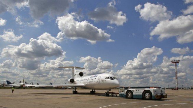 Очертава се рекордна печалба за авиоиндустрията през 2016 г.