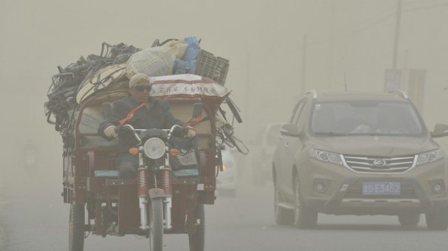 Китай изтегля милиони коли от движение