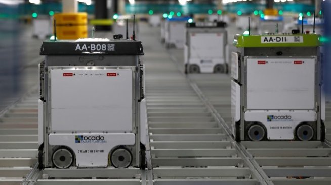 Marks & Spencer преговаря с Ocado за създаване на съвместно предприятие