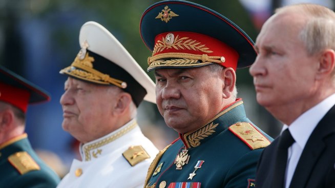 Руският военен министър се похвали с най-боеспособната армия и най-добрата техника в света