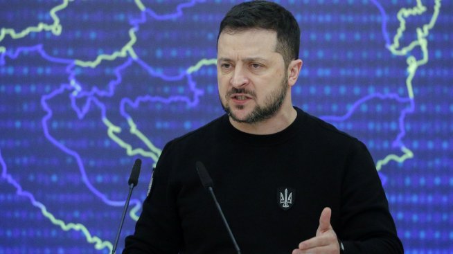 Зеленски: Положението на Украйна на фронта става по-тежко