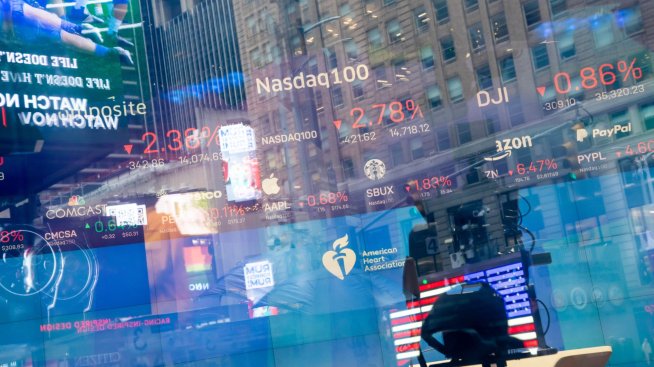 Индексите на Wall Street започват седмицата с ръстове в очакване на нови данни*