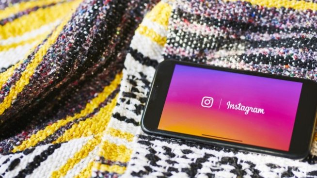 Instagram реагира на бума на излъчванията на живо с „Live Rooms“