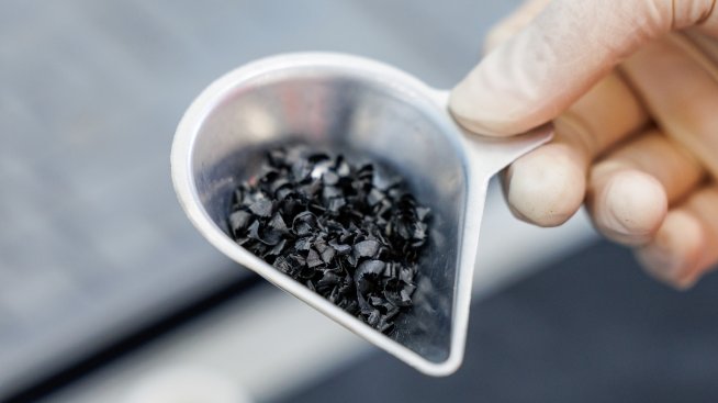 ЕС иска Китай да реши проблема с редкоземните метали преди срещата на върха този месец