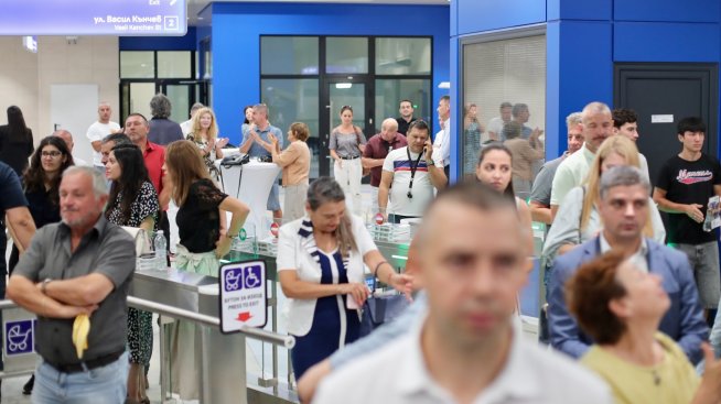 Три нови станции бяха открити по третата линия на столичното метро