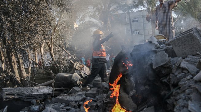 Иран обещава „силна и сложна“ атака срещу Израел