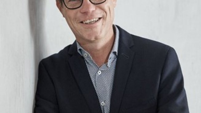 Фредерик де Вилде: България е лидер на пазара на бездимните продукти