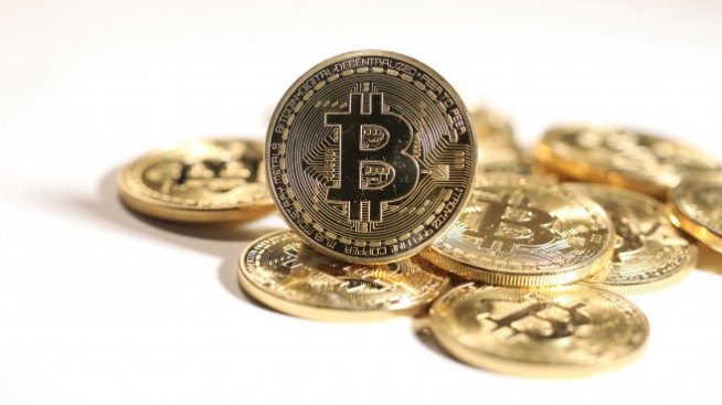 Goldman: Поскъпването на биткойна няма да навреди на цената на златото