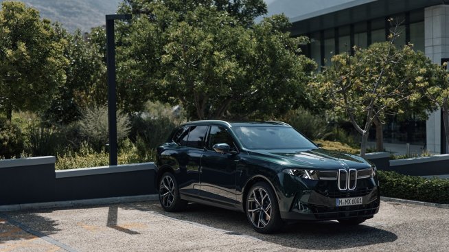 Новото BMW X5 дебютира с мотори до 490 к.с., иновативен интериор и богат избор на задвижване