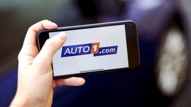 Брилянтно IPO във Франкфурт: Auto1 стартира с ценови ръст от 45%