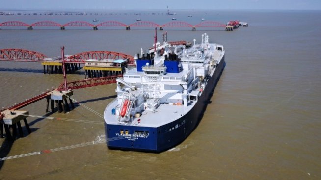 Shell се оттегля от съвместния проект за втечнен газ с &bdquo;Газпром&ldquo; в Прибалтика