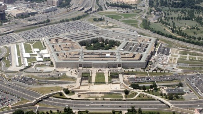 Amazon и Microsoft се конкурират за облачните услуги на Пентагона