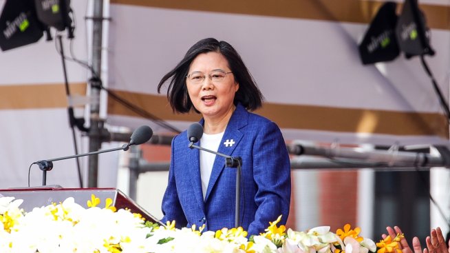 Президентът на Тайван напусна лидерския пост на партията си след загуба на местните избори