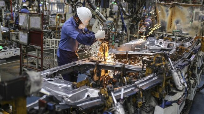 Toyota е спряла работата в три фабрики в Тайланд заради проблем с доставките 