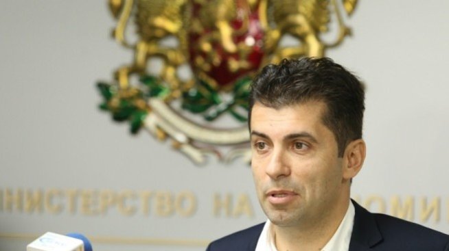 Кирил Петков: Бих затворил Държавната петролна компания