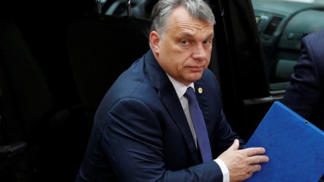 Унгария свиква референдум за бежанските квоти 