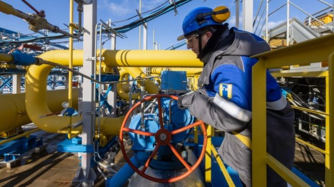 Словашката SPP е платила за руски газ в евро, но е открила и сметка в рубли