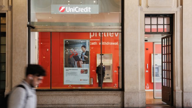 Италиански регулатор замрази офертата на UniCredit за придобиване на Banco BPM за 30 дни