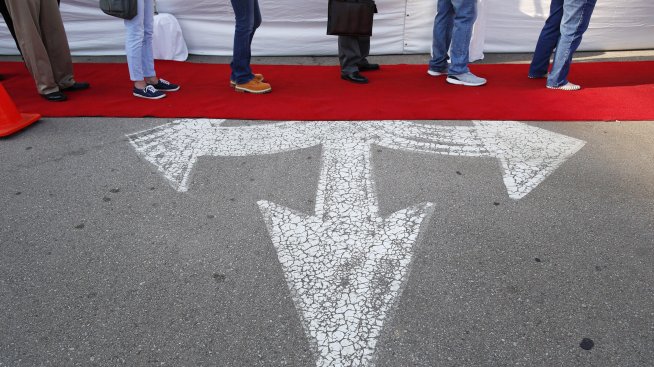 61% от работещите в света се опасяват, че заплатата им няма да покрие разходите за живот