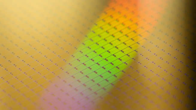 ЕС иска засилен мониторинг на търговията със санкционирани технологии