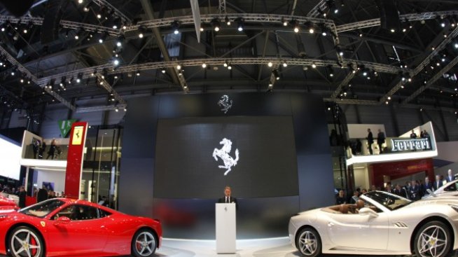 В Испания продават ментета на Ferrari и Aston Martin