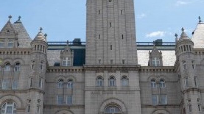 Тръмп финализира продажбата на хотела си във Вашингтон