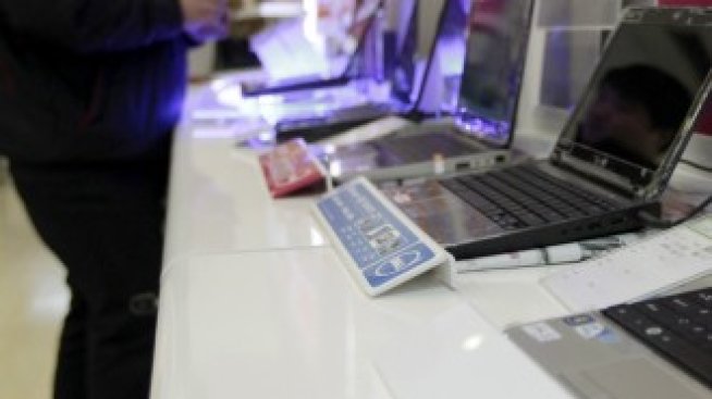Печалбата на Dell се срива със 79 на сто
